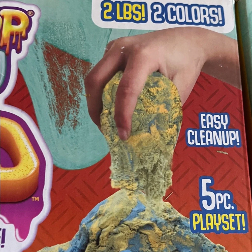 New SLIMYGLOOP® Slimy Sand Construct and Crush Mold and Stretch Creations trucks